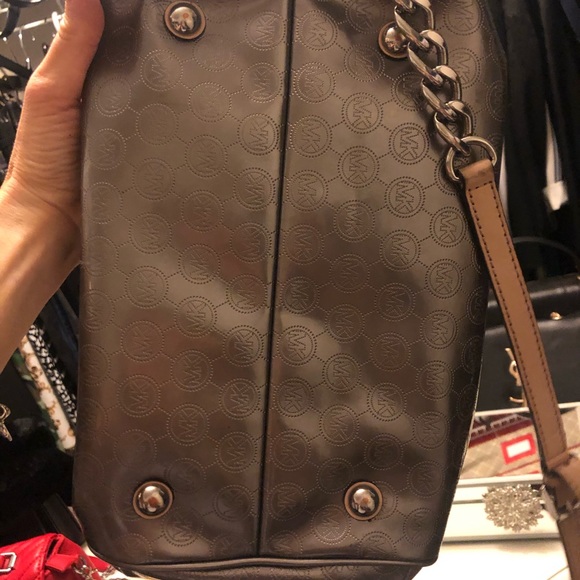 Michel kors hand bag silver and beige - Picture 5 of 5